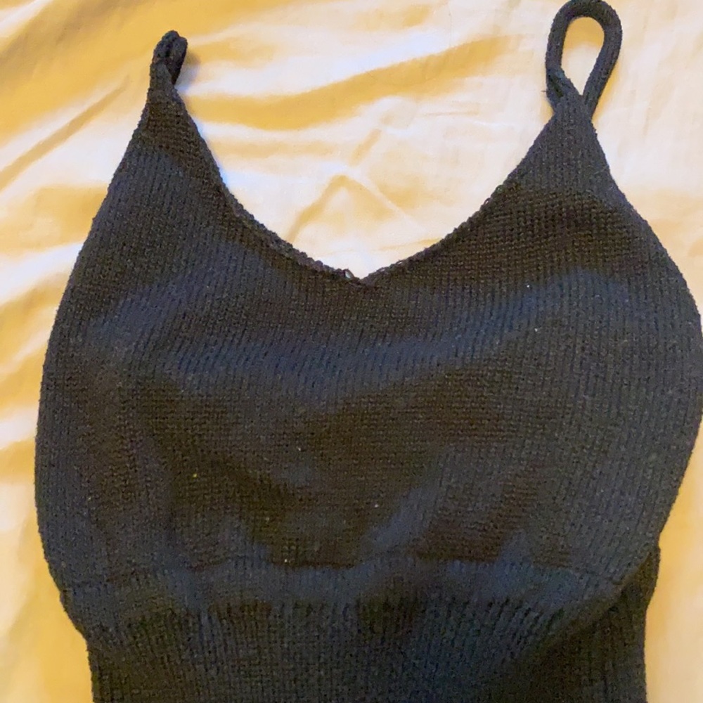 BLACK KNIT CROP TOP 🖤